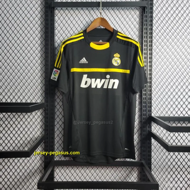 Retro 20 Real Madrid Black Goalkeeper Jersey Retro 20 Real Madrid Black Goalkeeper Jersey
