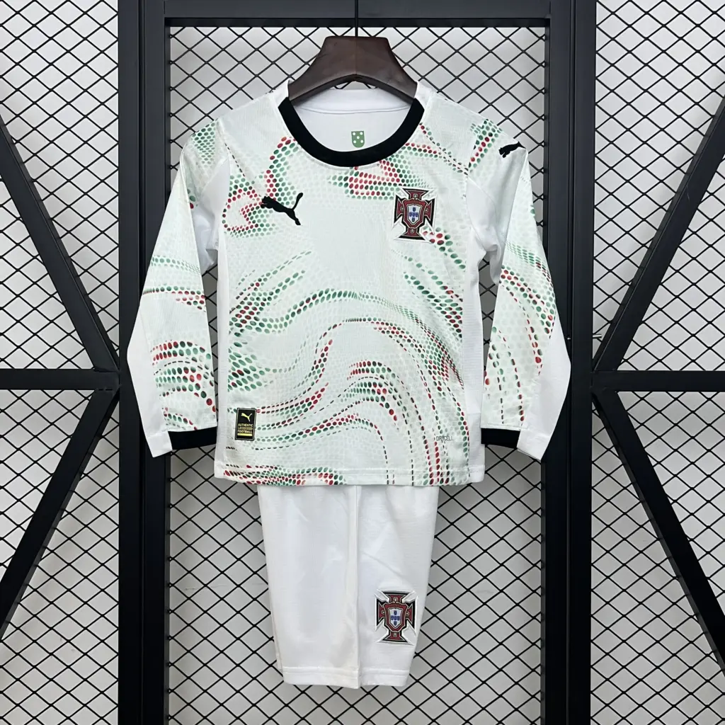 2025 kids Portugal away