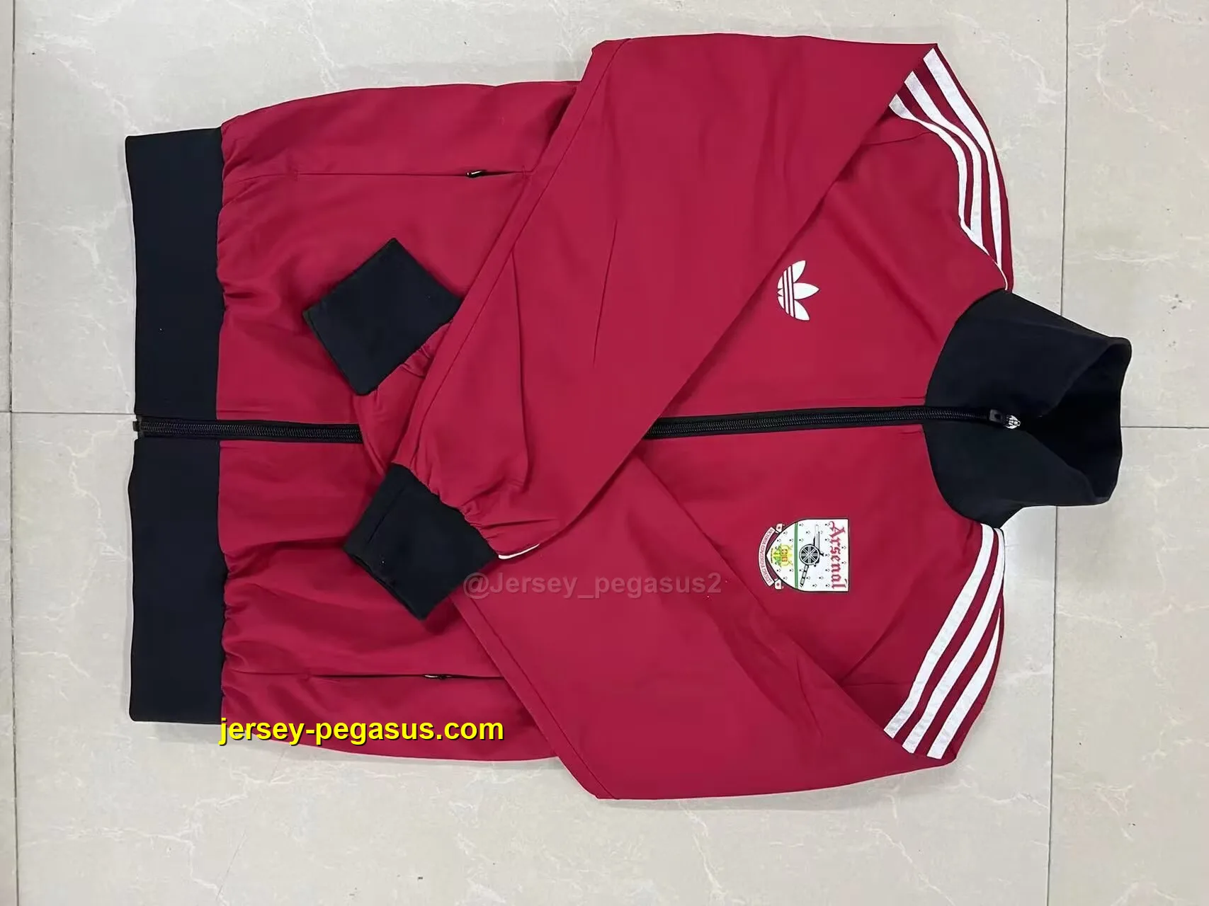 Arsenal retro red windbreaker jacket Arsenal retro red windbreaker jacket