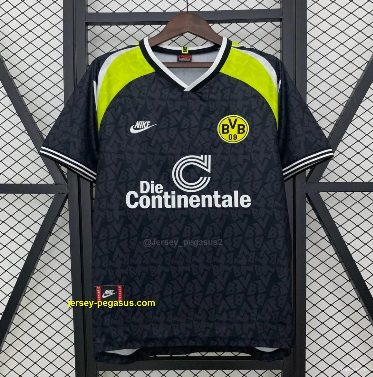 Retro Borussia Dortmund Away Jersey Retro Borussia Dortmund Away Jersey