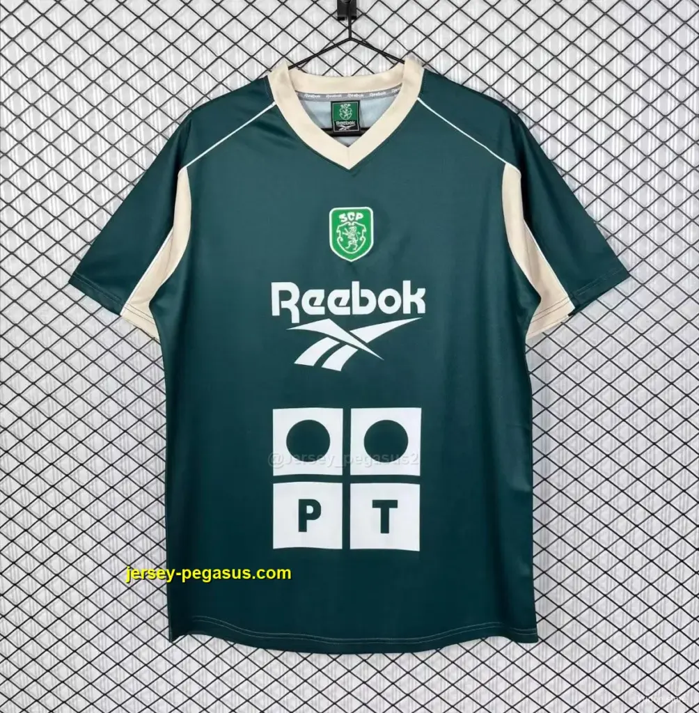 Retro Sporting Lisbon Deep Green Training Jersey