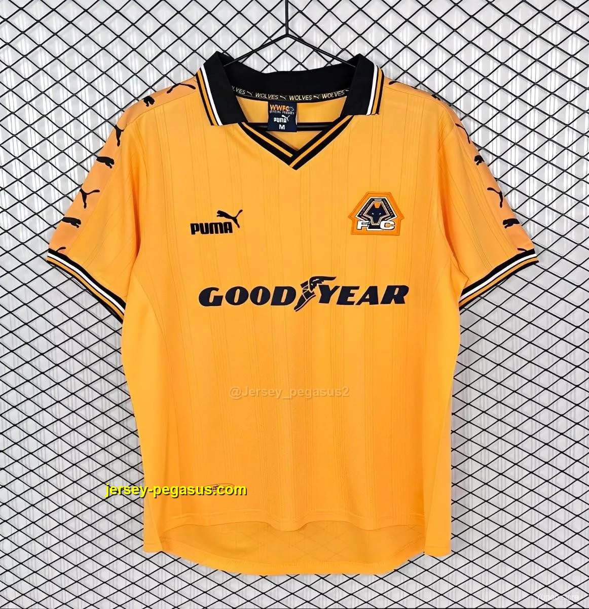 Retro Wolverhampton Wanderers Home Jersey Retro Wolverhampton Wanderers Home Jersey