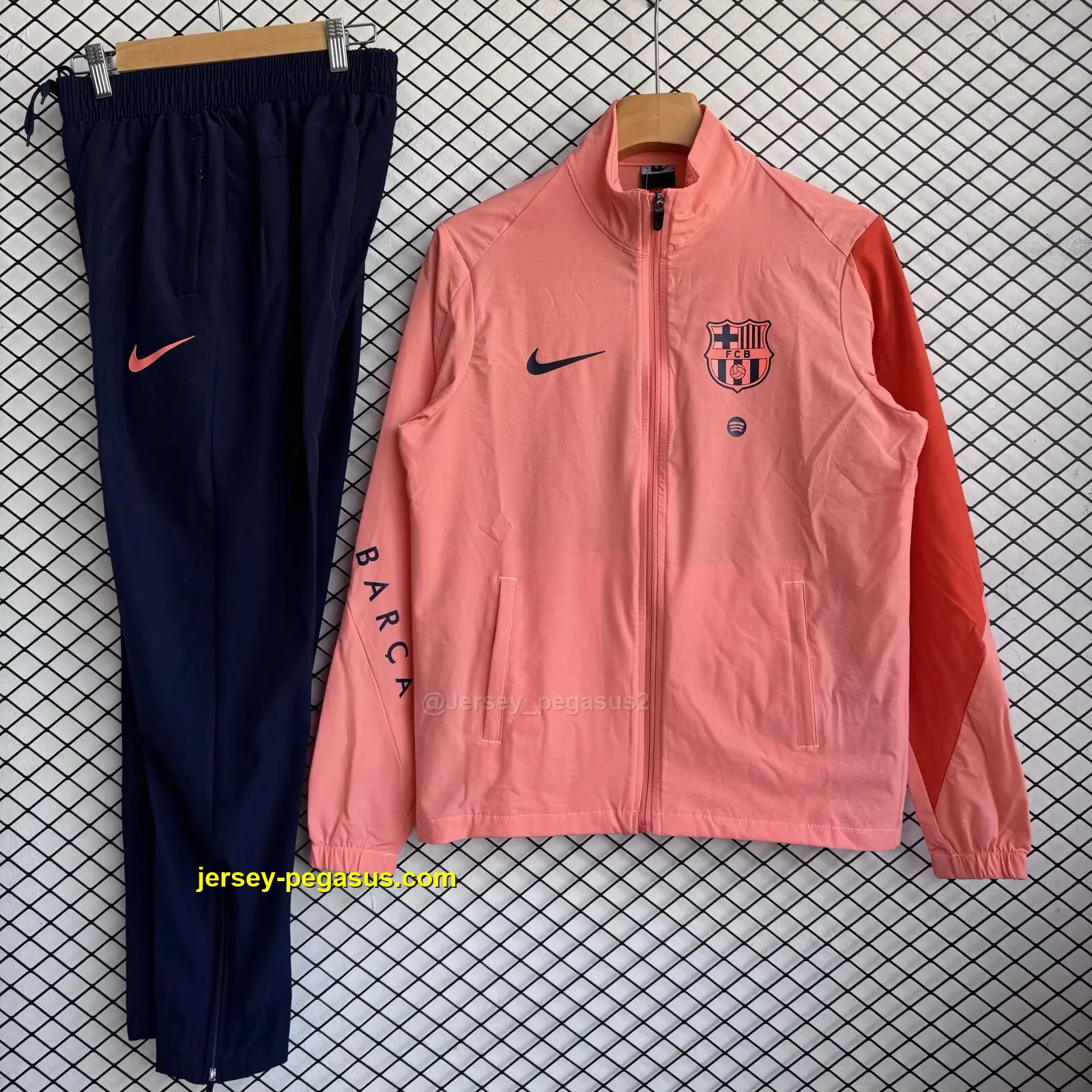 B- pink windbreaker jacket+pants B- pink windbreaker jacket+pants