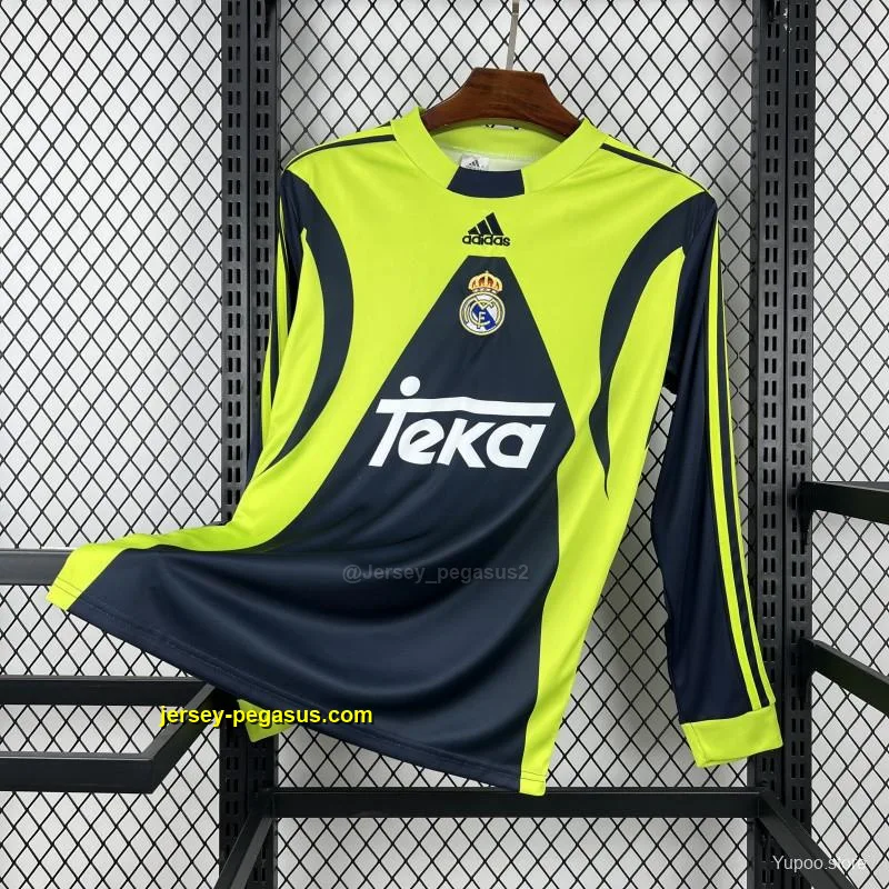 19 Retro Real Madrid Goalkeeper Long Sleeve Jersey 19 Retro Real Madrid Goalkeeper Long Sleeve Jersey