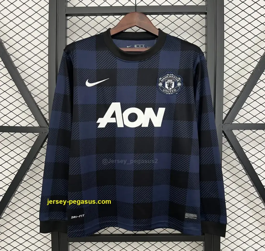 Retro Manchester United Long Sleeve Black Jersey