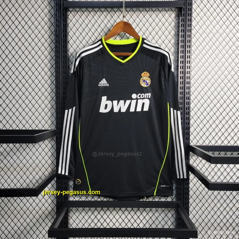 Retro Real Madrid Away Black Long Sleeve Soccer Jersey Retro Real Madrid Away Black Long Sleeve Soccer Jersey