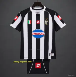 Retro Kids Juventus Black White Home Jersey