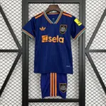 Kids Newcastle United third away