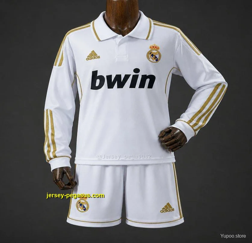 Kids Real Madrid Home Retro Long-Sleeve Kit Jersey Kids Real Madrid Home Retro Long-Sleeve Kit Jersey