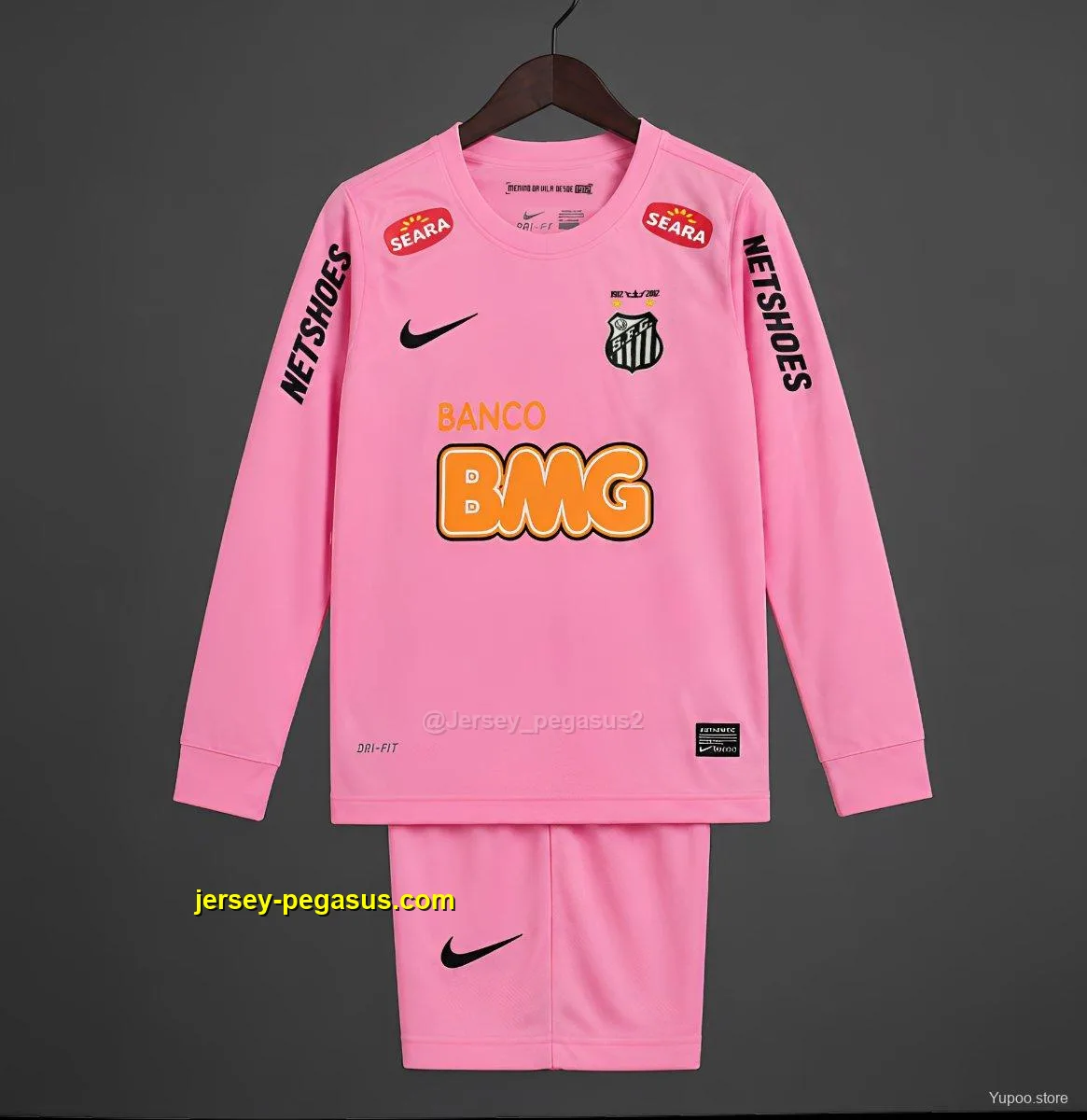 Retro Kids Santos Away Pink Long Sleeve Jersey Retro Kids Santos Away Pink Long Sleeve Jersey
