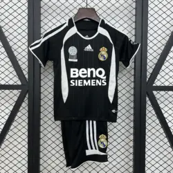 kids Real Madrid away