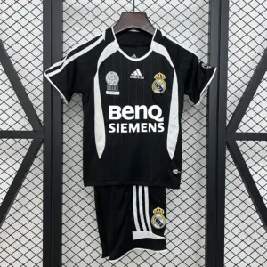 kids Real Madrid away
