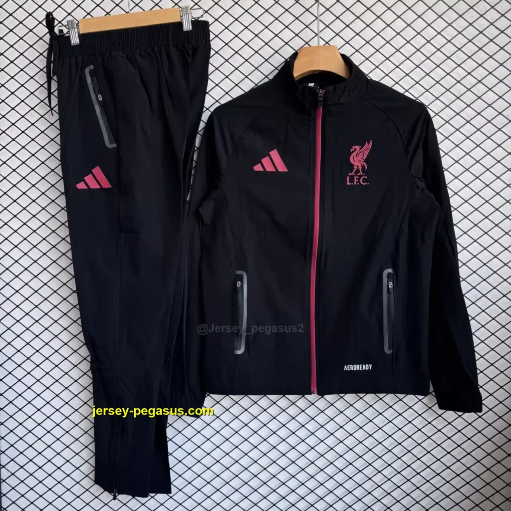 L- black windbreaker jacket+pants
