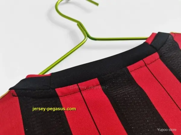 Retro 20 AC Milan Home Soccer Jersey
