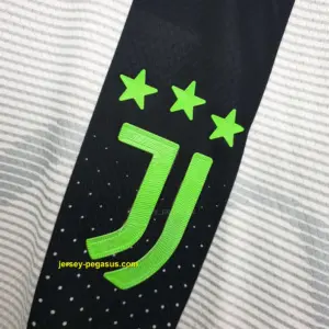 Retro Juventus Forth Jersey