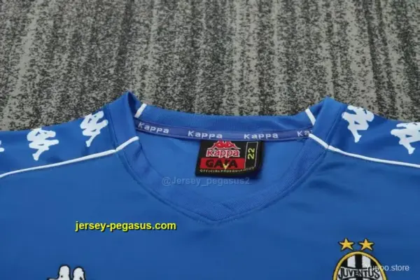 Retro Kids Juventus Away Jersey