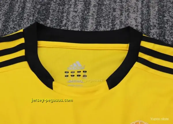 Retro Kids Real Madrid Yellow Goalkeeper Jersey