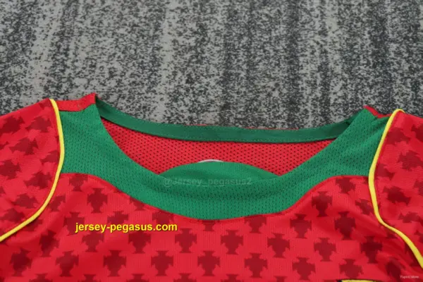 Retro 2004 Kids Portugal Home Long Sleeve Jersey