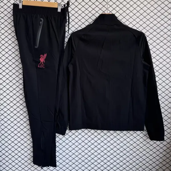 L- black windbreaker jacket+pants