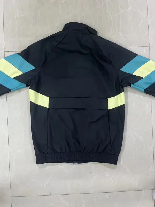 Man U black windbreaker jacket