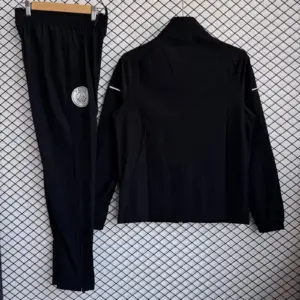 Paris windbreaker jacket+pants