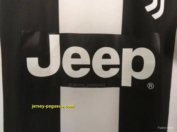 Player Version Retro Juventus Home Jersey