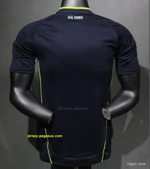 Player Version Retro Real Madrid Away Jersey
