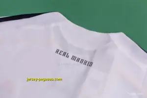 RETRO Real Madrid Home Soccer Jersey