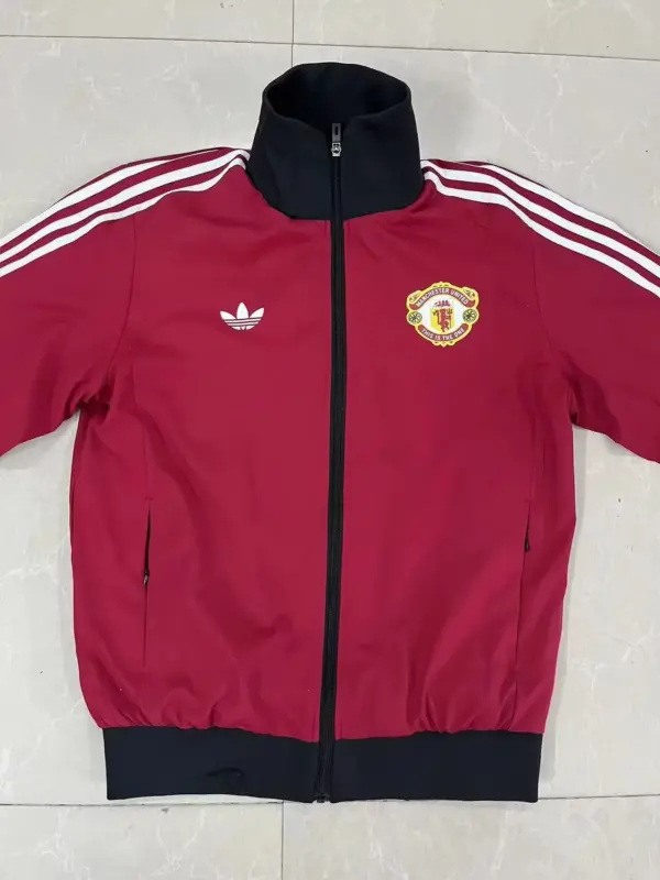 Man U retro red windbreaker jacket