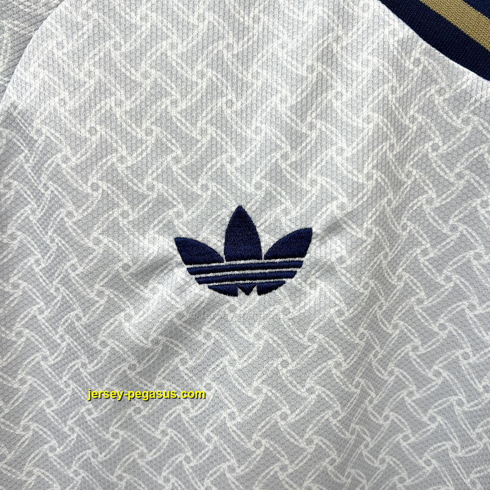 Italy 2025-26 Away Jersey