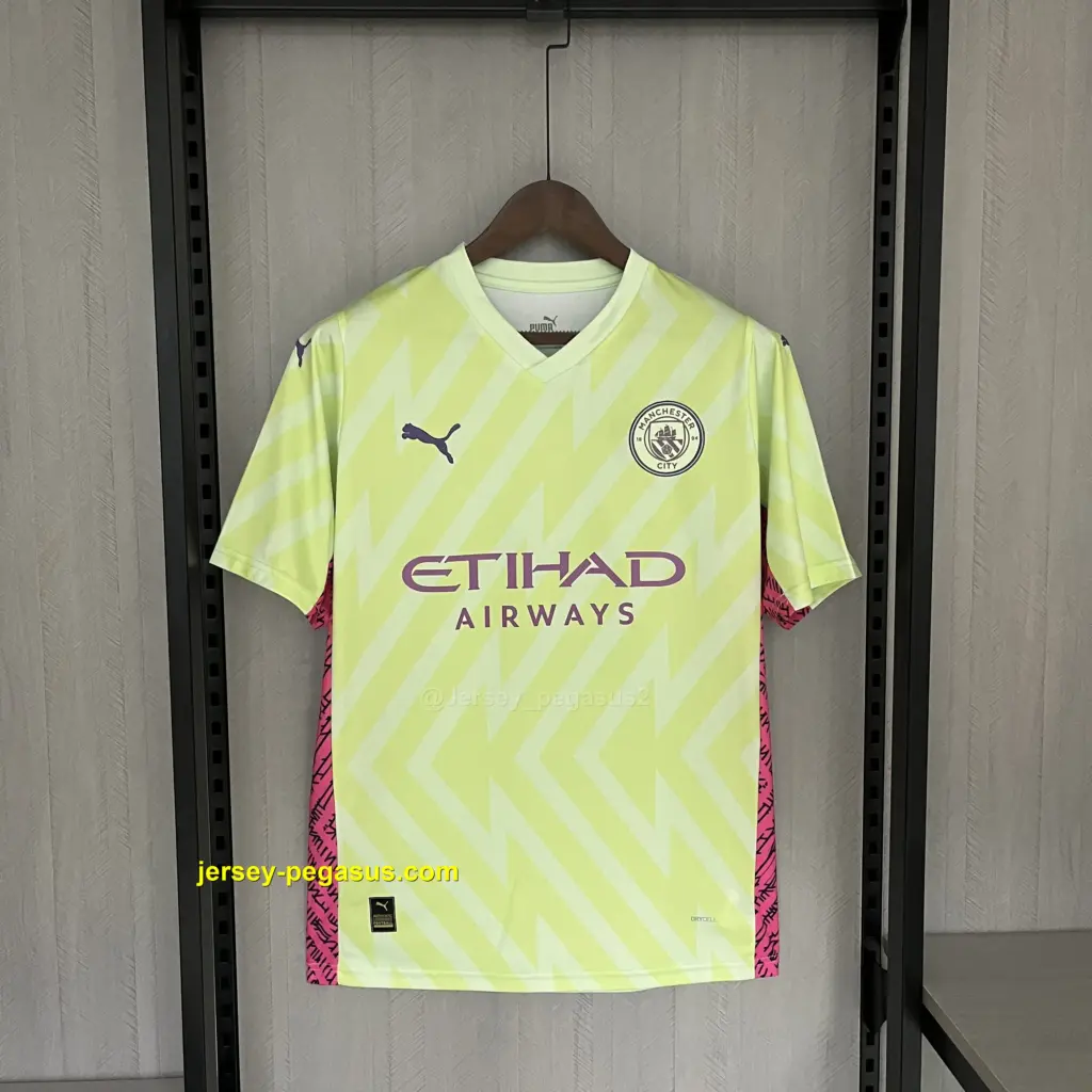 Manchester City goalkeeper fluorescent green