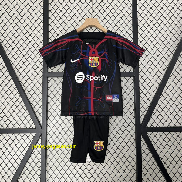 Barcelona Kids x Patta Culers del Món Special Edition Soccer Jersey Barcelona Kids x Patta Culers del Món Special Edition Soccer Jersey