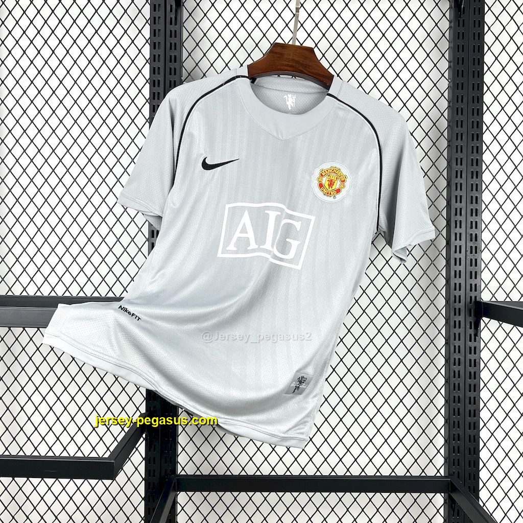 Manchester United 2007-08 Grey Goalkeeper Retro Jersey