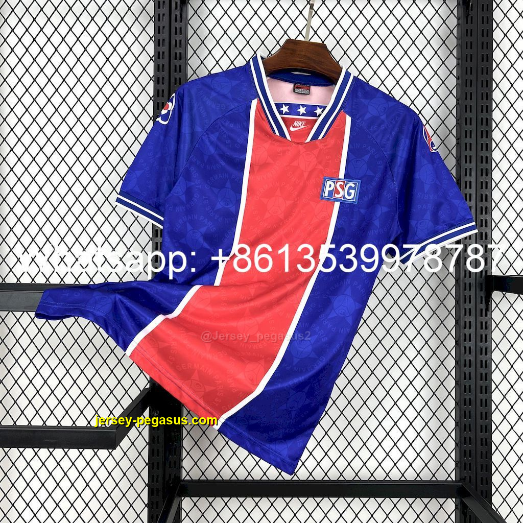 Paris Saint-Germain 1994-95 Home Retro Jersey Paris Saint-Germain 1994-95 Home Retro Jersey