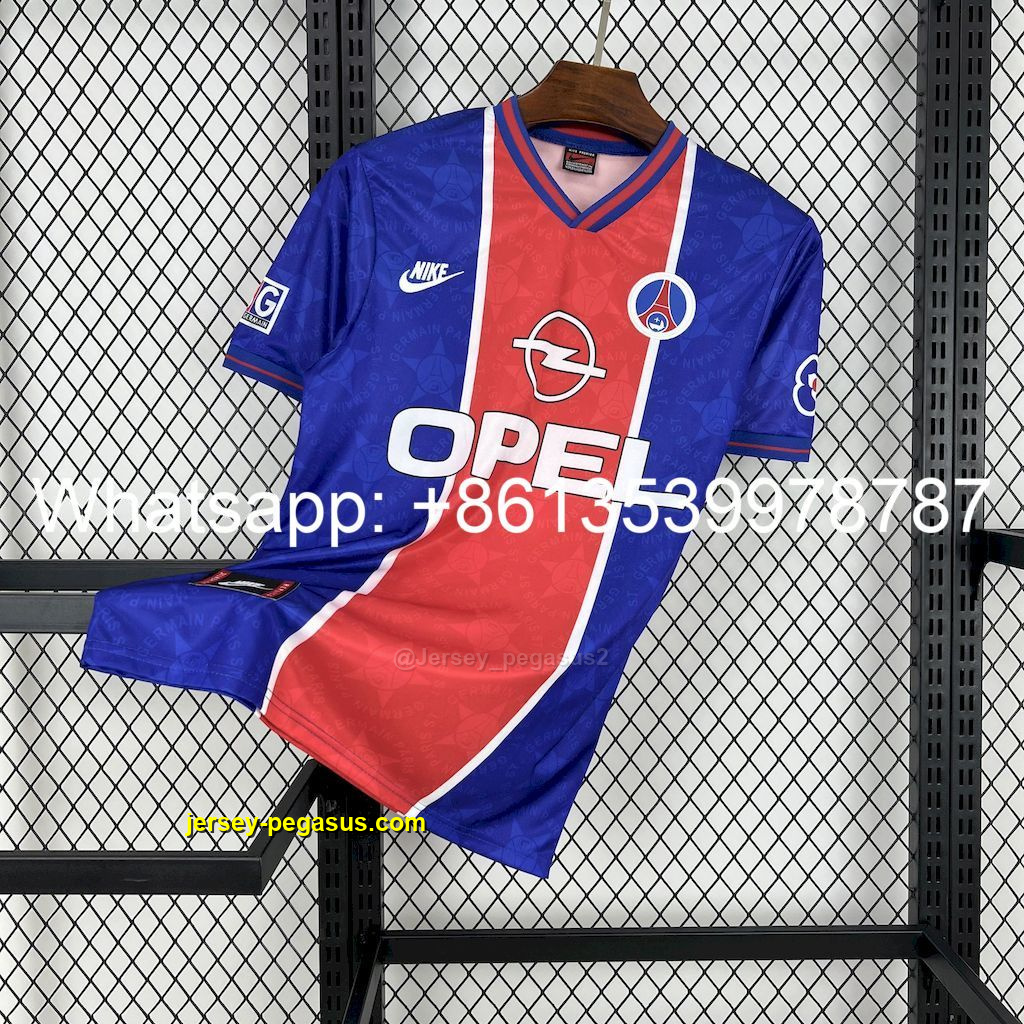 Paris Saint-Germain 1995-96 Home Retro Jersey Paris Saint-Germain 1995-96 Home Retro Jersey