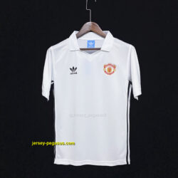 Retro 1980 M-u away white