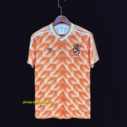 Retro 1988 Holland home