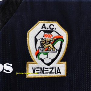 Retro 1998 Venice home