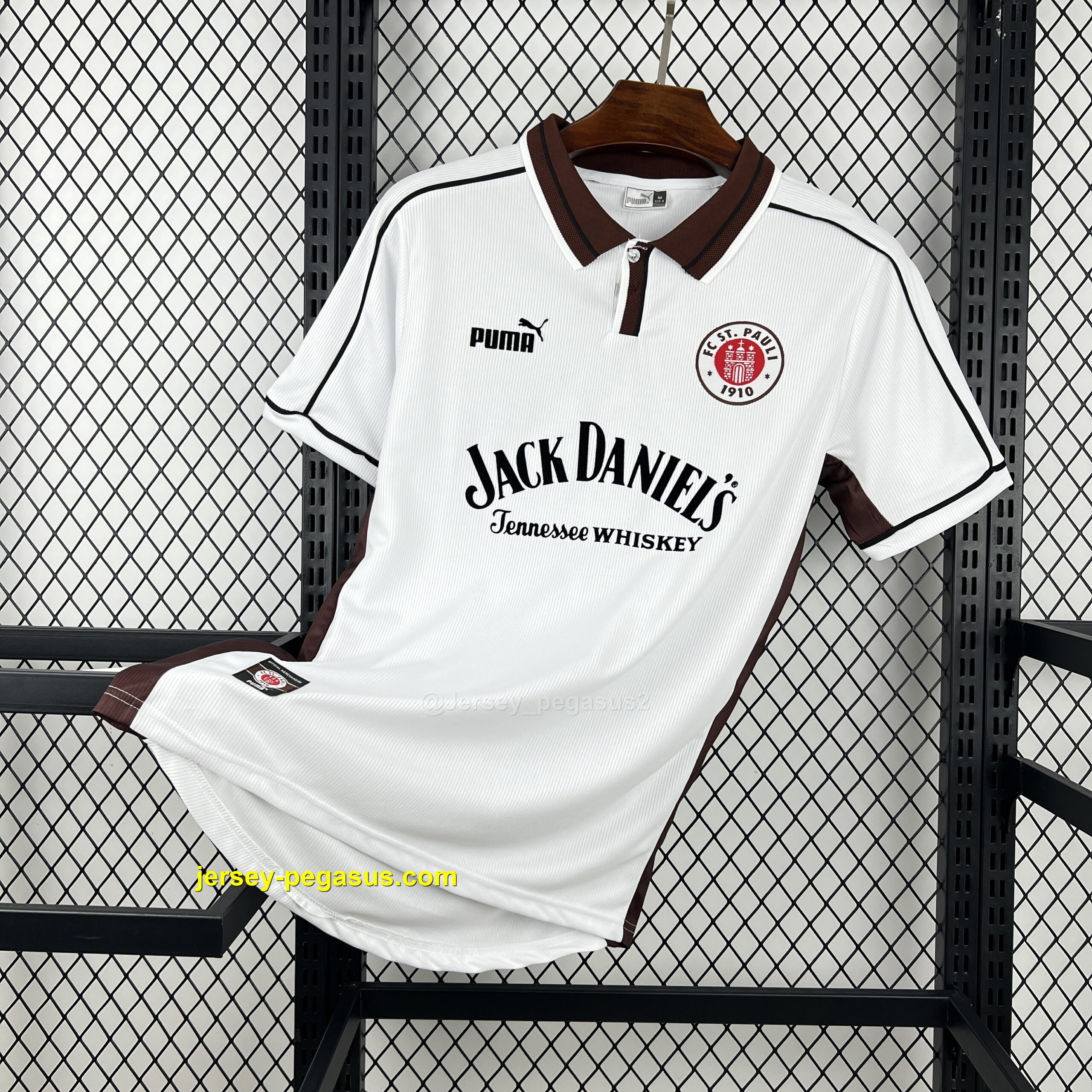 Retro FC St. Pauli 1999-00 Home Jersey Retro FC St. Pauli 1999-00 Home Jersey