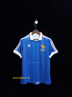 Retro France 1982 home