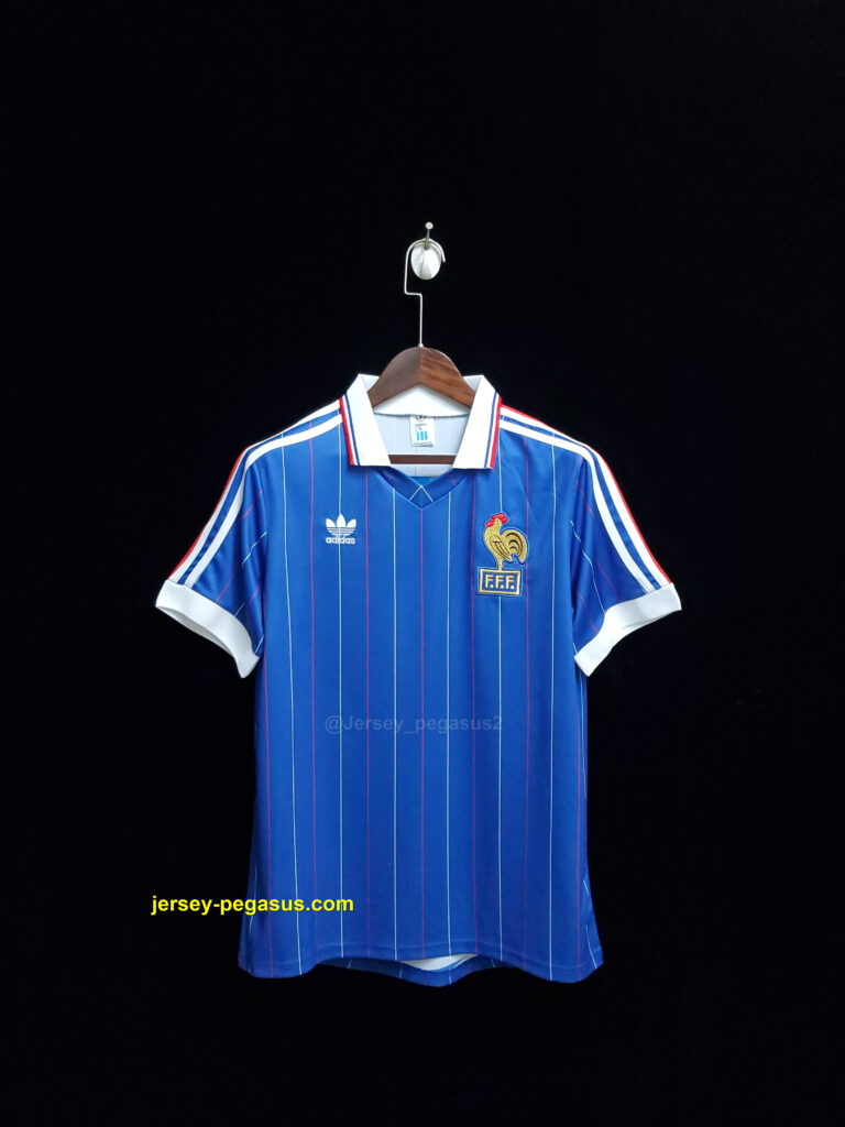 Retro France 1982 home
