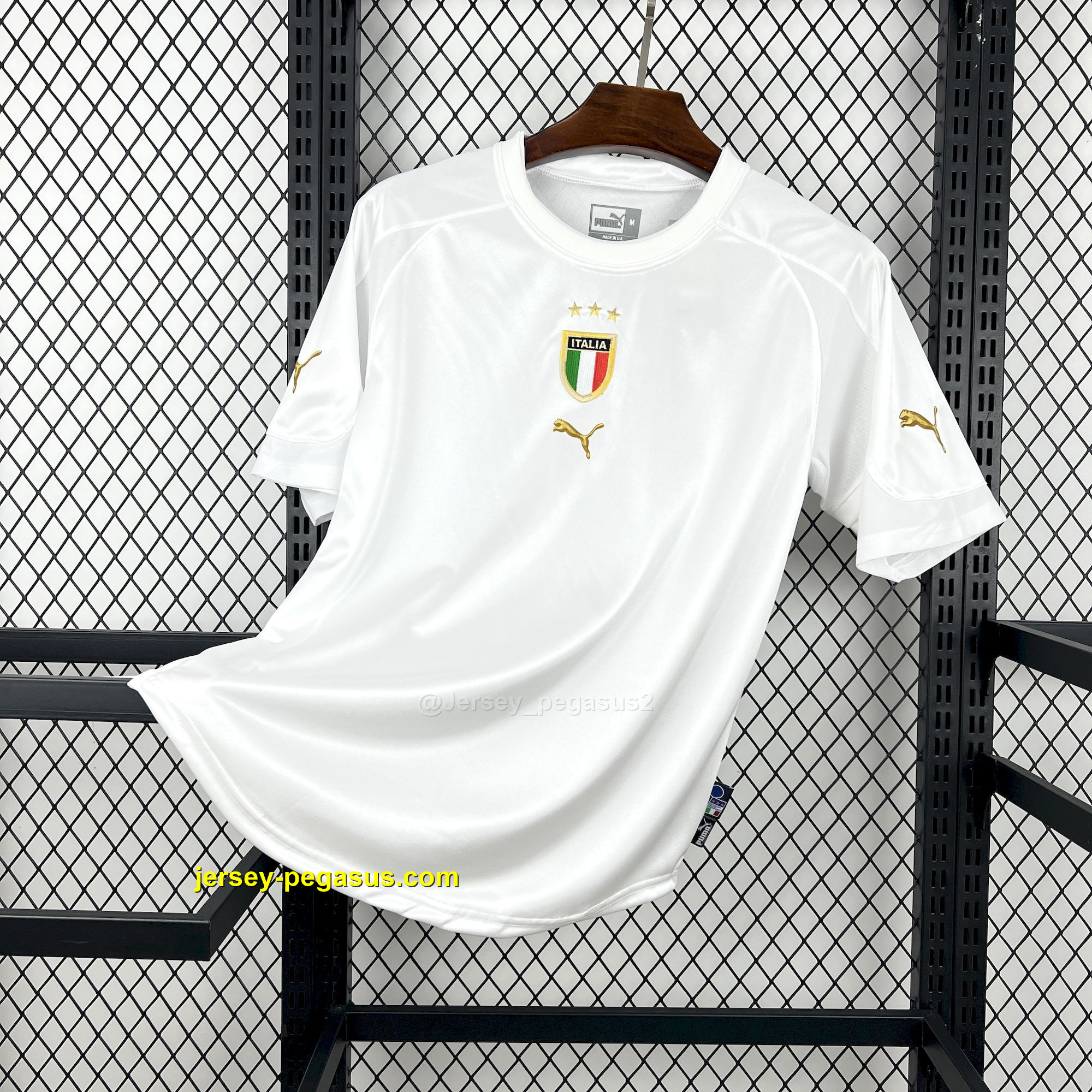 Retro Italy 2004 Away Jersey Retro Italy 2004 Away Jersey
