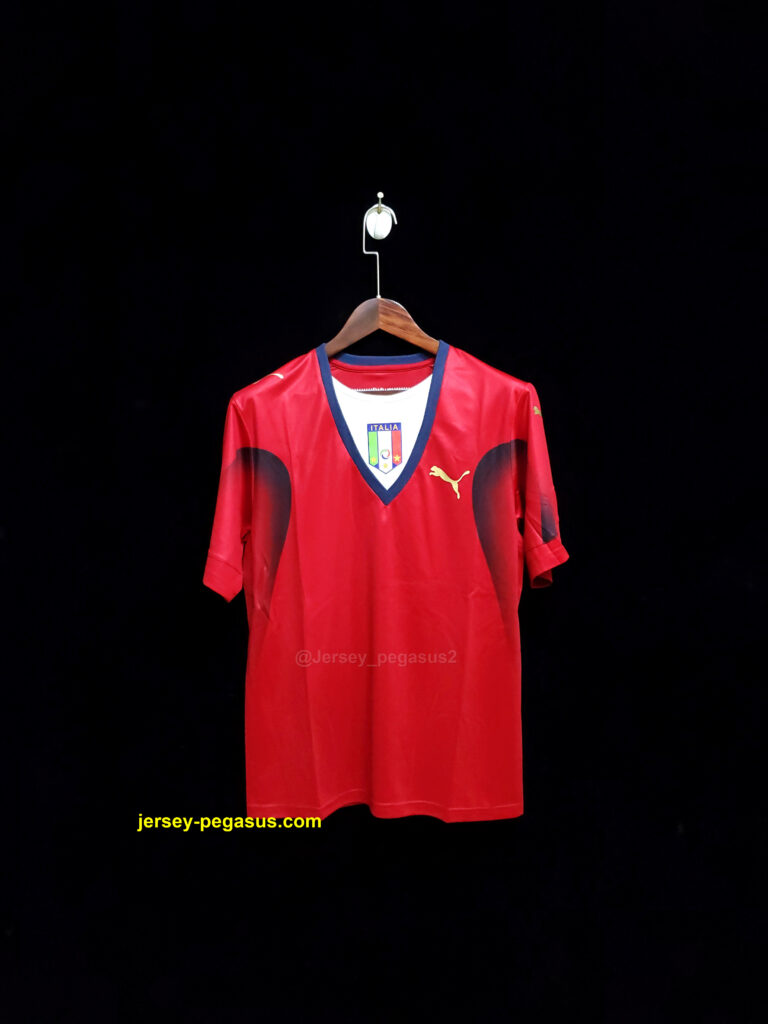 Retro Italy 2006 Goalkeeper Red
