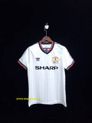 Retro M-u 1983 away