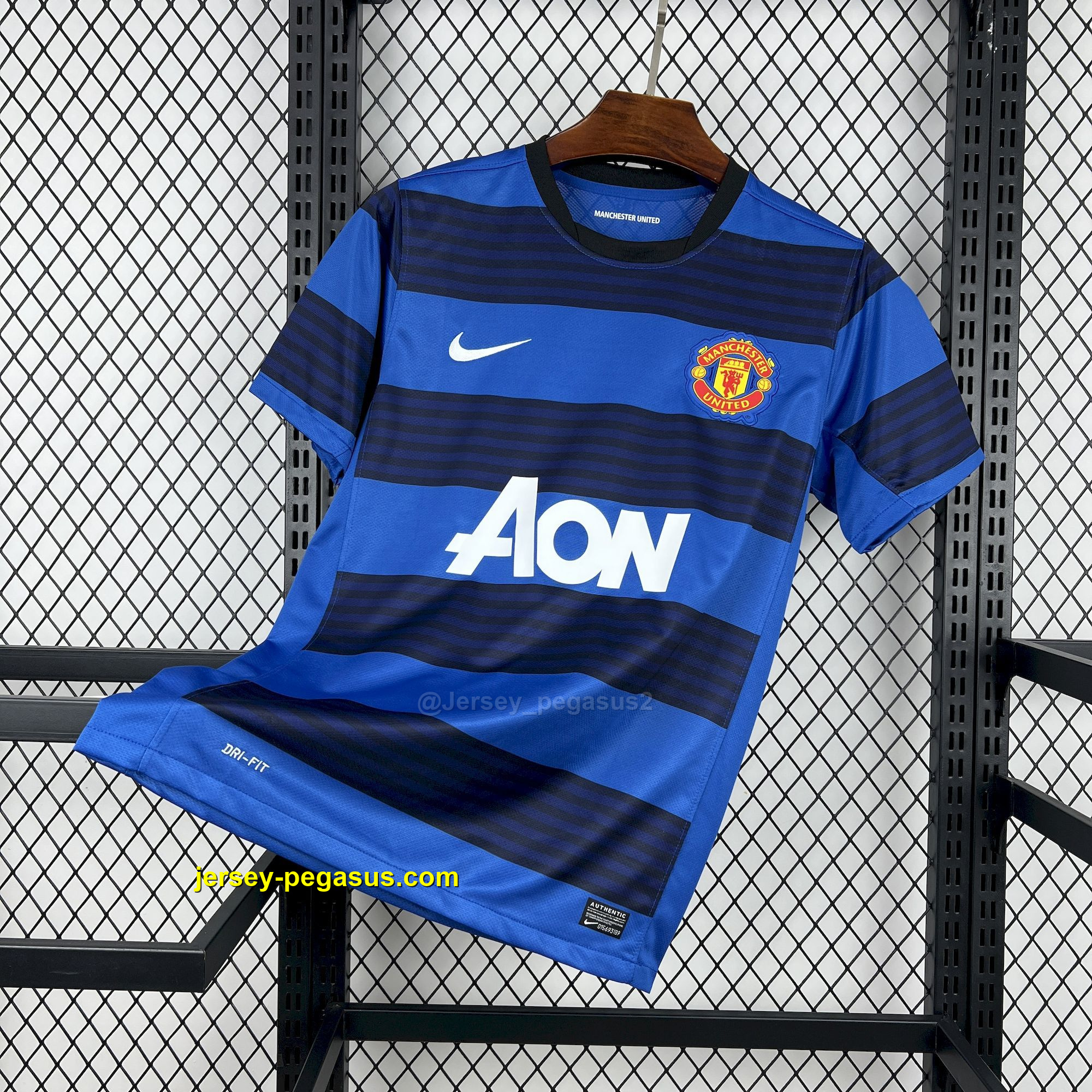 Retro Manchester United 2011-13 Away Jersey Retro Manchester United 2011-13 Away Jersey