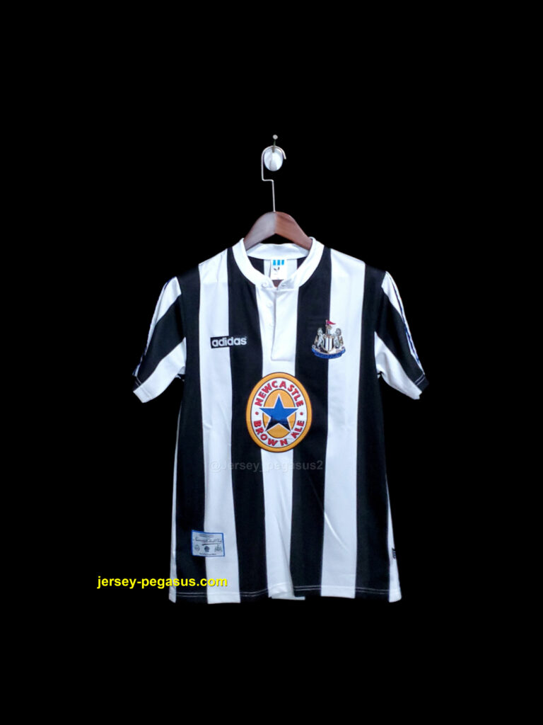 Retro Newcastle United home