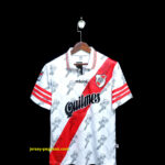 Retro Riverbed 1996 Home