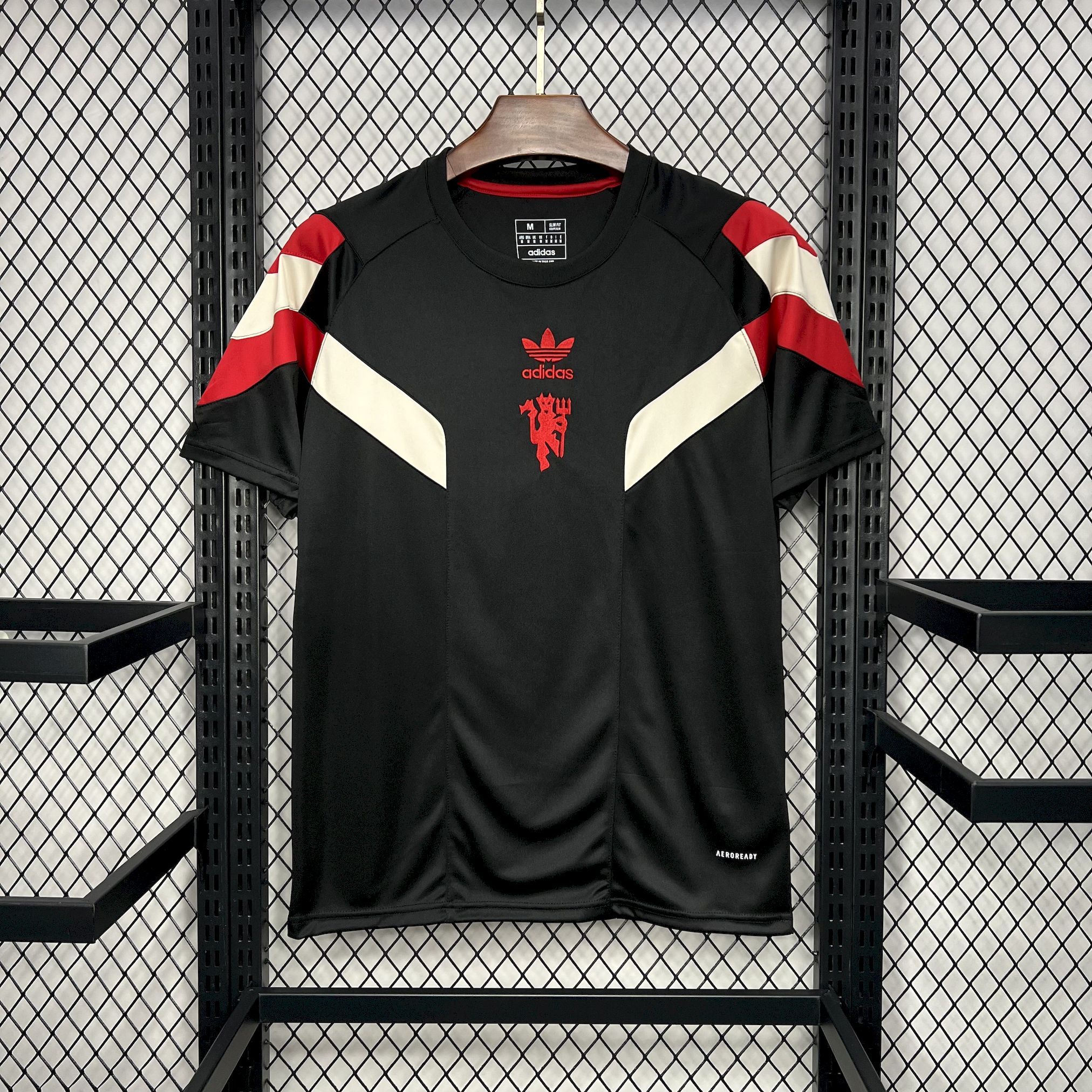 Manchester United 2024-25 Originals Tee Black Jersey Manchester United 2024-25 Originals Tee Black Jersey