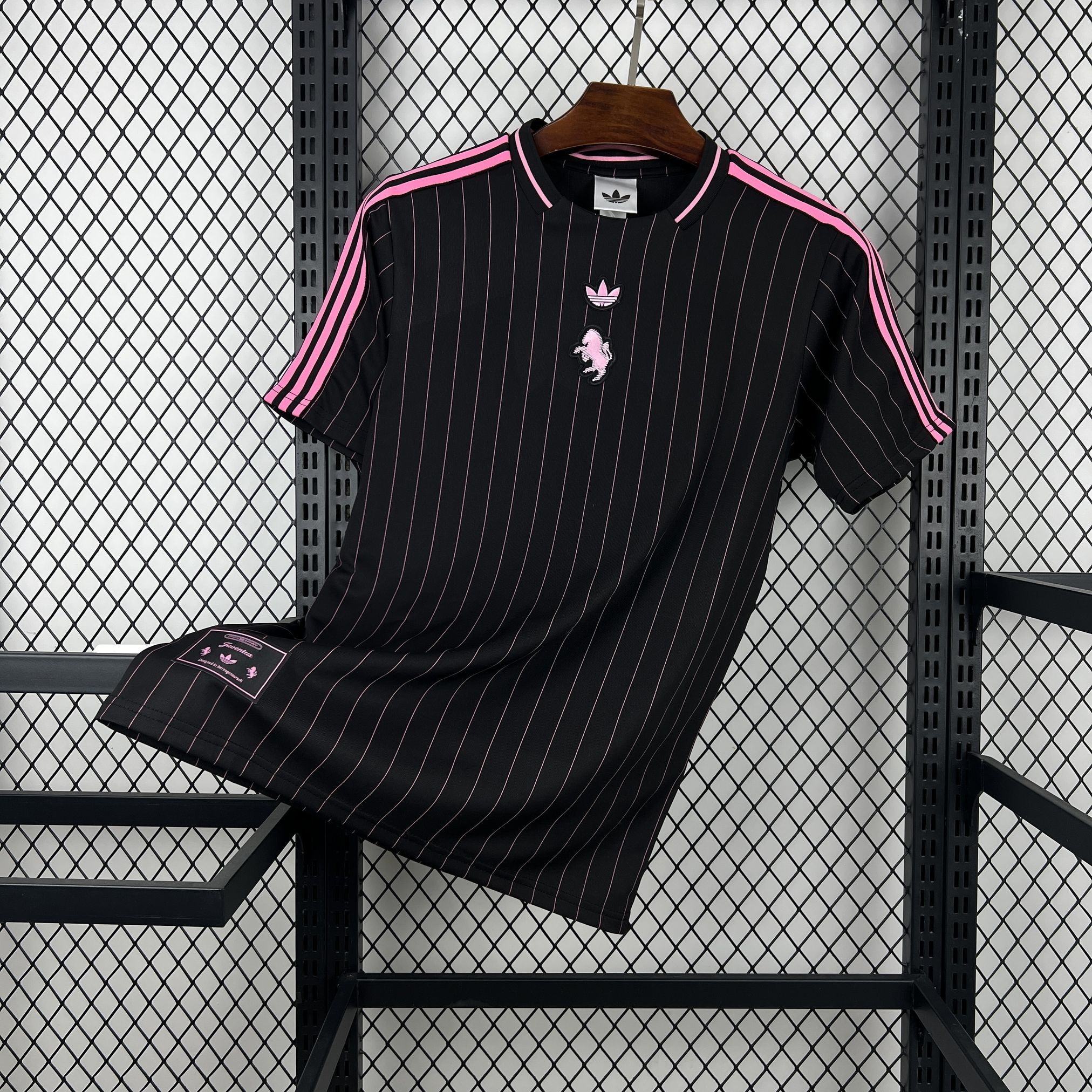 Juventus 2026-27 Originals Terrace Icons Jersey Juventus 2026-27 Originals Terrace Icons Jersey
