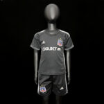 Colo Colo awayKids